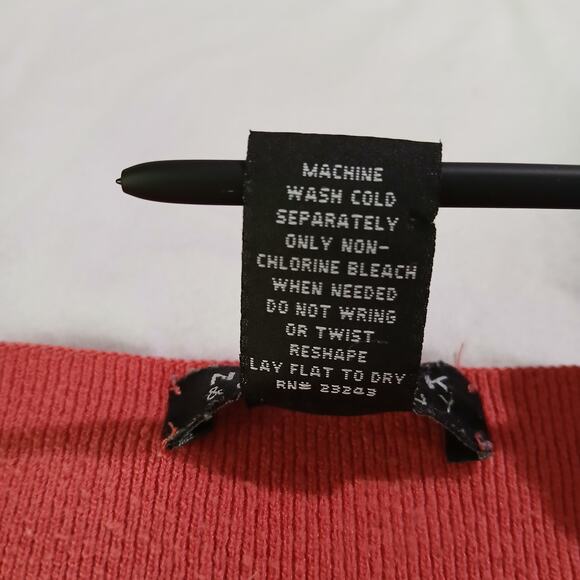 NEW YORK & COMPANY L Coral lightweight knit 3/4-sleeve tunic sweater slit hem - Picture 11 of 12